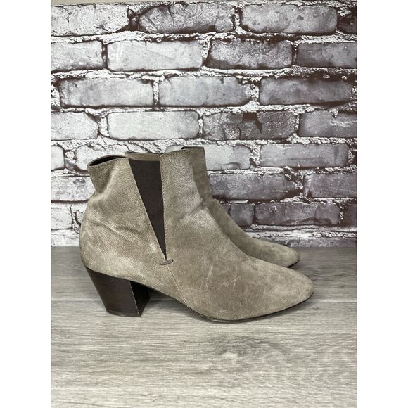 Aquatalia Taupe Suede Leather Side Zip Heel Ankle Booties Women’s Sz 10M US/41EU - Picture 4 of 16